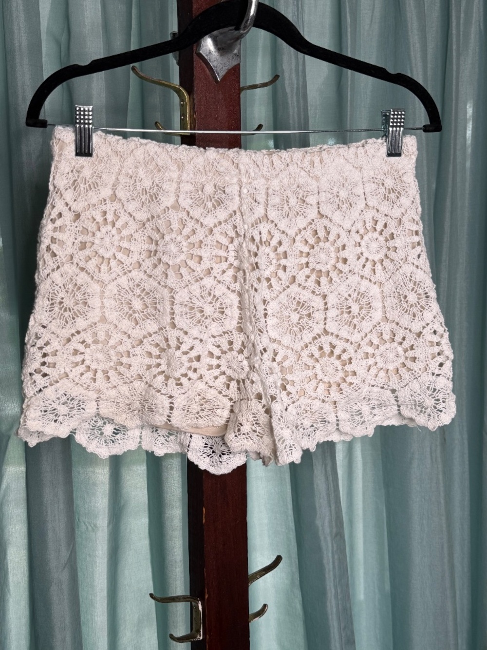 NWT Zara Lined Crochet Boho Shorts